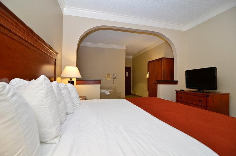 Baymont By Wyndham Madisonville Rom bilde